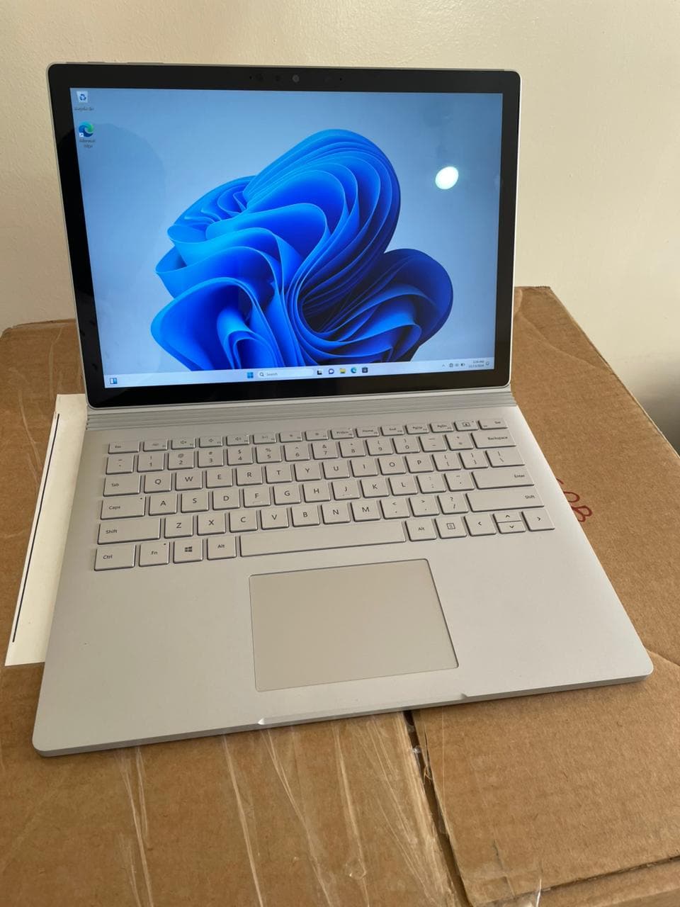 Microsoft Surface Book 3 - strathmall